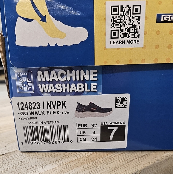 Skechers Hands Free Slip-Ins Sneaker - Picture 7 of 7